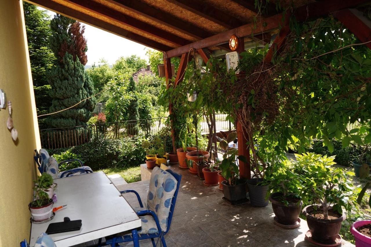 Apartamento Etnobubi Novi Sip Exterior foto