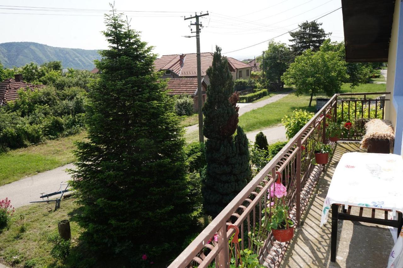 Apartamento Etnobubi Novi Sip Exterior foto